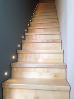 Massivholz-Treppe